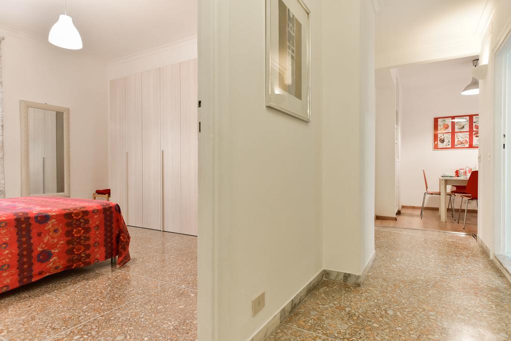 Red & White Vatican Apartment Roma Ngoại thất bức ảnh