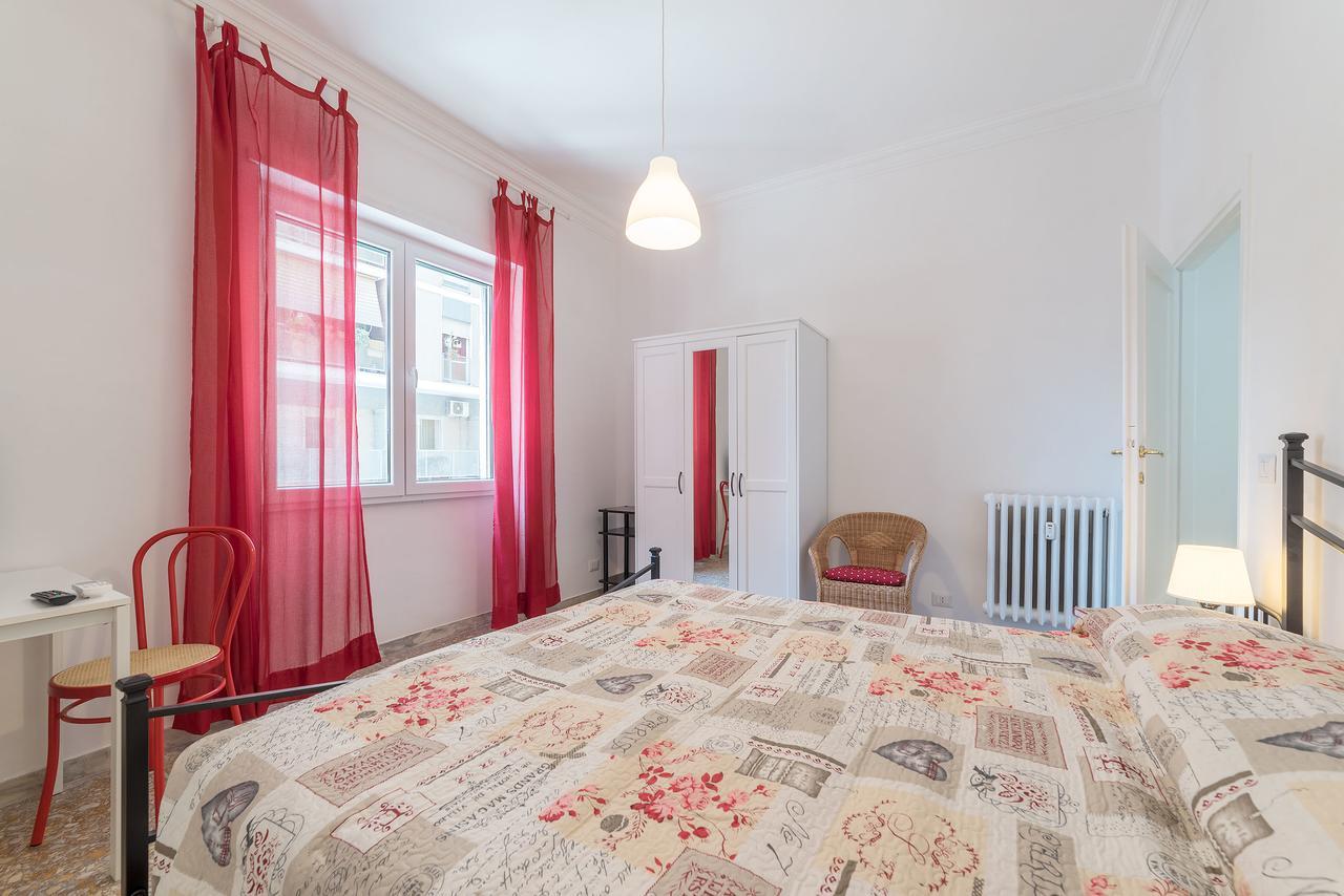 Red & White Vatican Apartment Roma Ngoại thất bức ảnh